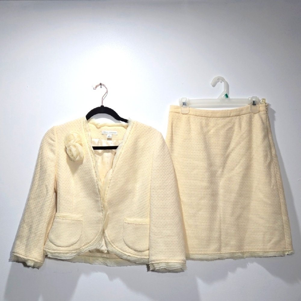 Banana Republic Ivory Textured Rose Skirt Set 2